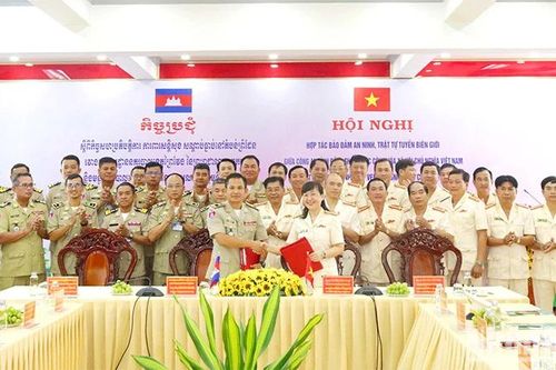 Tỉnh Prey Veng của Campuchia và tỉnh Đồng Tháp ký kết bảo đảm an ninh trật tự tuyến biên giới