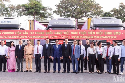 Việt Nam và Trung Quốc khai trương tuyến vận tải xuyên biên giới vào sâu nội địa Việt Nam