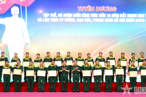 Đảng ủy Quân khu 5 tổng kết 10 năm thực hiện Chỉ thị 05 của Bộ Chính trị