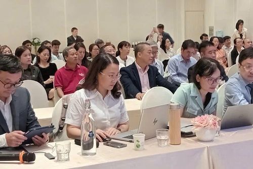 Đẩy mạnh ứng dụng công nghệ để 'xanh hóa' ngành logistics