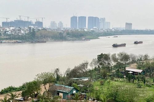 Hà Nội chỉ đạo xử lý vụ 'xẻ thịt' bãi giữa sông Hồng