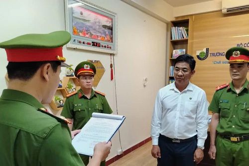 Bắt tạm giam Hiệu trưởng Trường Cao đẳng Công Thương miền Trung