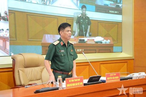 Rút kinh nghiệm nhiệm vụ huấn luyện, giáo dục và đào tạo, xây dựng chính quy, quản lý kỷ luật quý I năm 2025