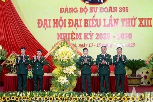Sư đoàn 395, Quân khu 3: Tập trung xây dựng Đảng bộ Sư đoàn trong sạch vững mạnh