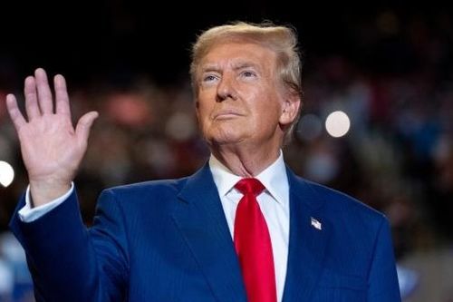 Ông Trump kết thúc chuyến công du Trung Đông với hàng tỷ USD hợp đồng