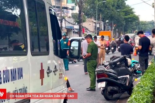 Hai xe máy va chạm, 2 người thương vong