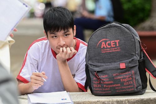 Cùng công bố tỷ lệ chọi lớp 10, TPHCM làm điều khác biệt với Hà Nội