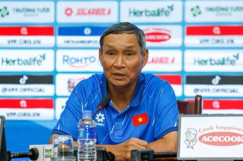 HLV Mai Đức Chung: 'Trận giao hữu với Bremen là cơ hội cho cầu thủ trẻ học hỏi'