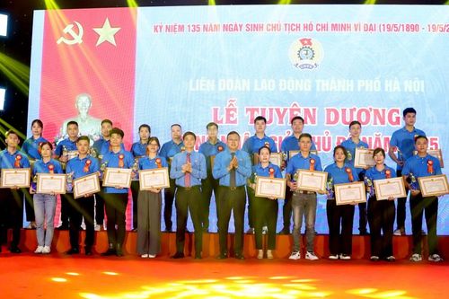 Tuyên dương 100 'Công nhân giỏi Thủ đô' năm 2025