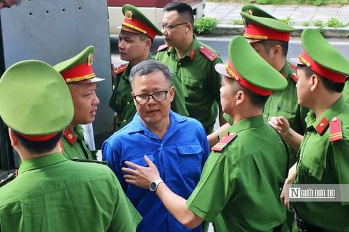 Chủ mưu vụ khai thác đất hiếm nói 'ân hận' với cựu Thứ trưởng