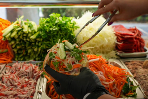 Báo Australia tôn vinh bánh mì Việt Nam