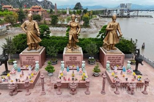 Bạch Đằng Giang tái hiện 3 trận thủy chiến lừng danh