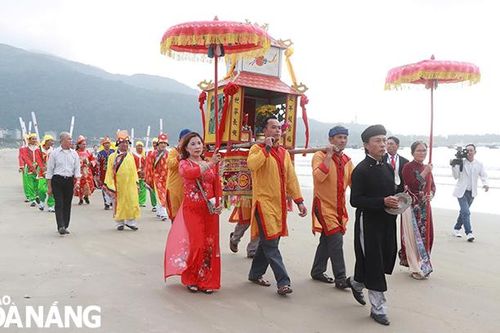Giữ gìn, phát huy bản sắc văn hóa bằng dân vận khéo