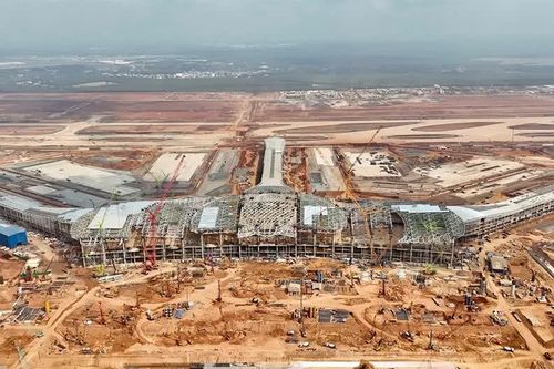 Khu thương mại tự do kết nối với sân bay, cảng biển