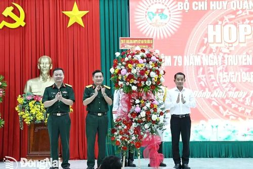 Họp mặt kỷ niệm 79 năm Ngày truyền thống Lực lượng vũ trang tỉnh Đồng Nai