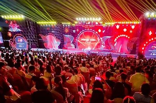 Ấn tượng chương trình 70 năm Giải phóng Hải Phòng – thành phố Anh Hùng và Lễ hội Hoa Phượng Đỏ năm 2025