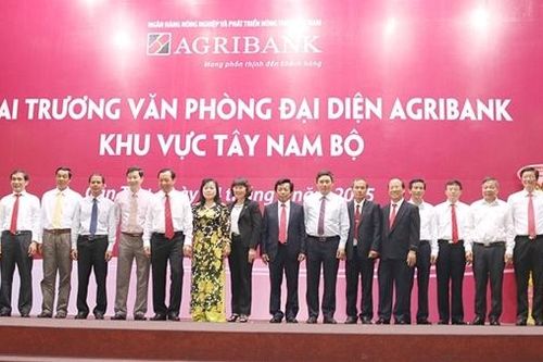 Văn phòng đại diện Agribank khu vực Tây Nam Bộ: 10 năm đồng hành và phát triển