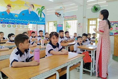 Đăng ký đầu cấp học ở TP Hồ Chí Minh quá tải