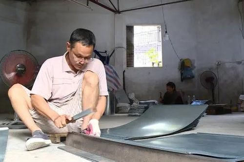 Làng nghề 'gõ ra tiền'