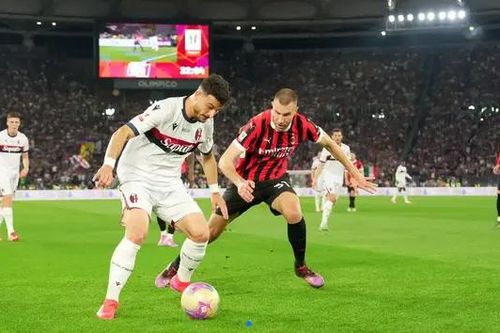Bologna chấm dứt cơn khát danh hiệu sau 51 năm