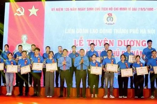 Tuyên dương 100 'Công nhân giỏi Thủ đô' năm 2025