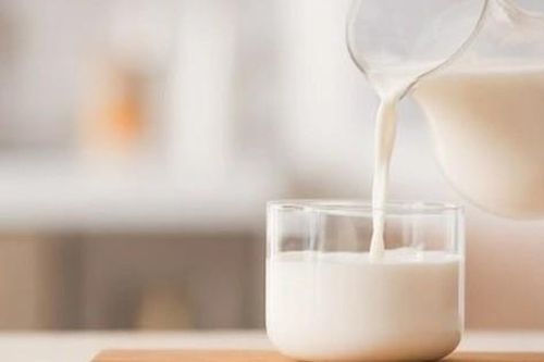 5 lợi ích sức khỏe khi uống sữa hàng ngày