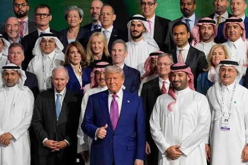 Chuyến công du Trung Đông gây tranh cãi của Tổng thống Mỹ Donald Trump