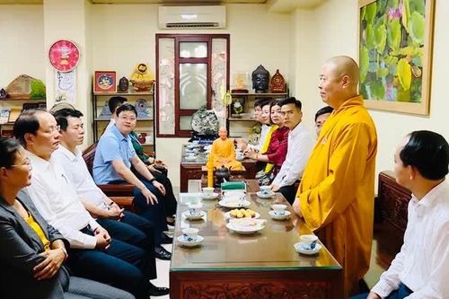 Lãnh đạo Thành phố Hà Nội chúc mừng Ban Văn hóa Trung ương Giáo hội Phật giáo Việt Nam