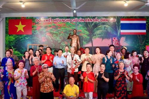 Nhà hát kịch Việt Nam biểu diễn các sáng tác về Bác tại Thái Lan