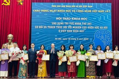 Định hình tương lai AI: Không chỉ thông minh về công nghệ mà còn giàu tính nhân văn