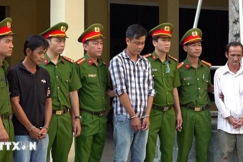 Vụ công ty Saigon Transco buôn lậu hàng triệu lít dầu: Khởi tố thêm 34 bị can