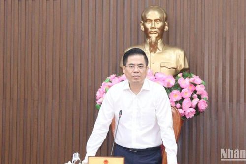Quảng Ngãi yêu cầu tạm dừng tổ chức tham quan, học tập kinh nghiệm, tập trung xây dựng chính quyền 2 cấp