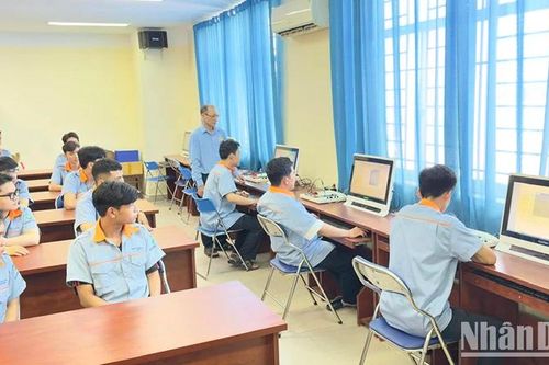 Đào tạo nguồn nhân lực ngành công nghiệp bán dẫn trong các trường đại học