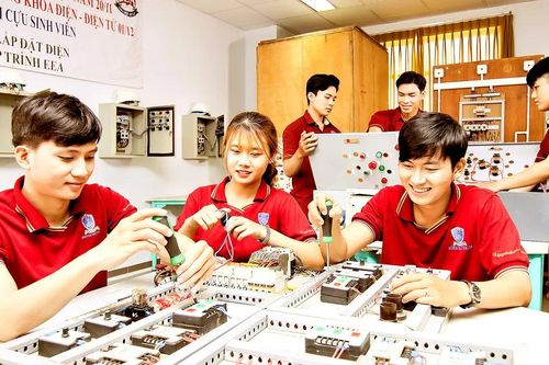 Khối ngành kỹ thuật, công nghệ 'khát' nhân lực