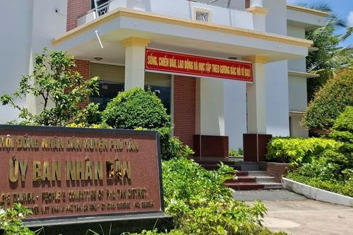 Sắp giải thể vẫn xuất ngân sách đi học tập kinh nghiệm