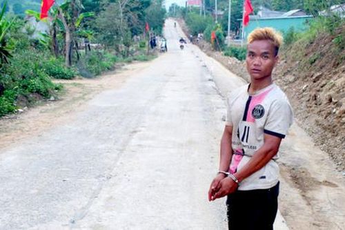 Vén màn vụ ném dao quắm làm đứt cổ em trai