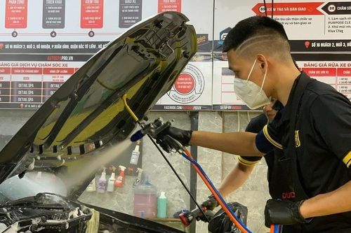 Mùa hè nắng nóng, có nên bỏ ra tiền triệu để vệ sinh khoang máy ô tô?