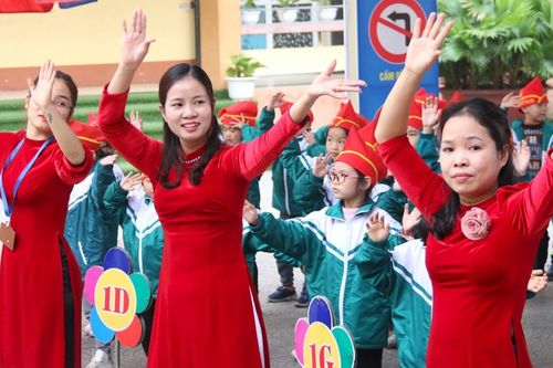 Dự kiến bỏ quy định chia hạng chức danh nhà giáo