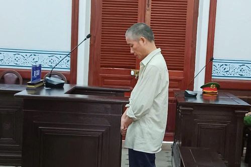 Bị đòi 40 triệu đồng, anh trai đốt nhà và thiêu em gái bỏng nặng