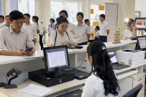 Huế đưa vào hoạt động 136 điểm đại lý dịch vụ công trực tuyến