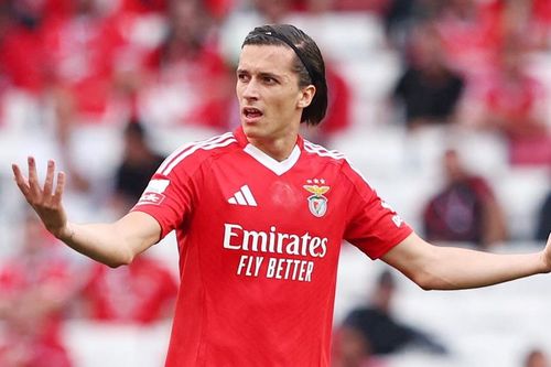 Real Madrid giang tay đón cựu cầu thủ MU