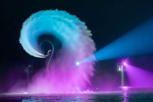 Vận động viên quốc tế bật mí về show diễn hoành tráng ở Cát Bà
