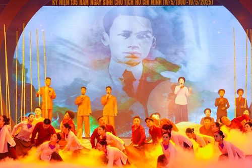 30 đoàn nghệ thuật quần chúng tham gia Hội diễn 'Tiếng hát Làng Sen' toàn quốc năm 2025