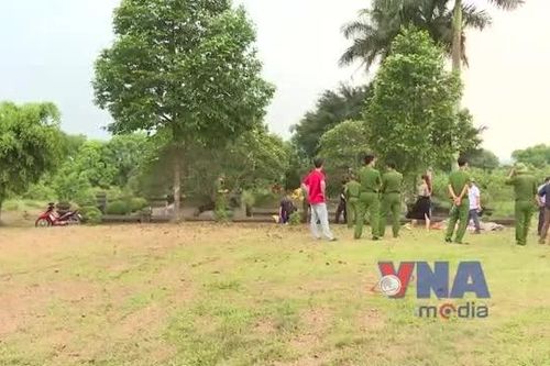 Khu mộ Vua Lê Túc Tông bị nhóm người Trung Quốc xâm hại, tìm cổ vật