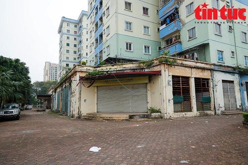 Nhiều ki ốt bị bỏ hoang gây lãng phí và mất mỹ quan
