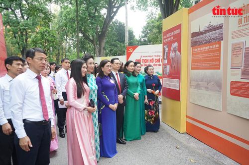 Khai mạc triển lãm Quốc gia 'Chủ tịch Hồ Chí Minh - Tinh hoa dân tộc, tầm vóc thời đại'