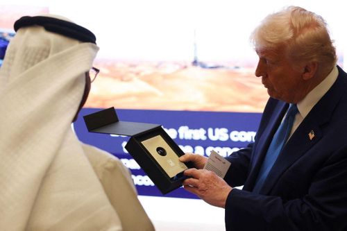 UAE tặng Tổng thống Trump một món quà đặc biệt