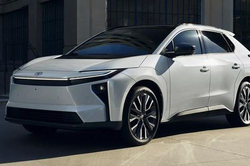 Toyota bZ4X chưa kịp bán tại Việt Nam đã khai tử tại Bắc Mỹ