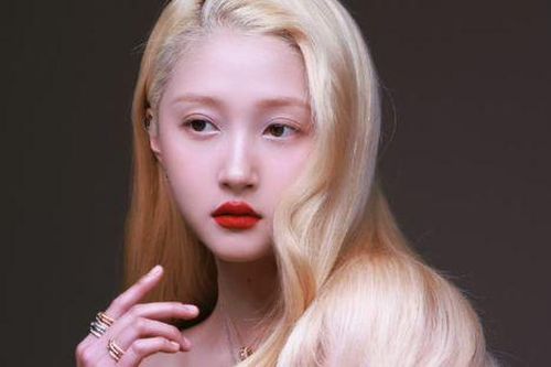 Nghi vấn Quan Hiểu Đồng bí mật kết hôn?