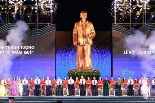 Tổng Bí thư Tô Lâm dự khai mạc Lễ hội Làng Sen năm 2025 tại Nghệ An
